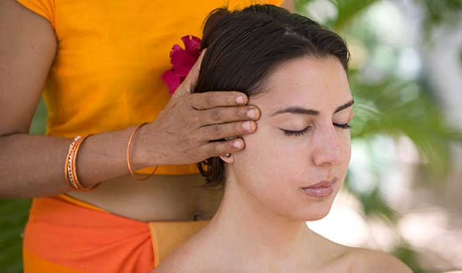 Massage at the Ayurveda retreat in Sri Lanka